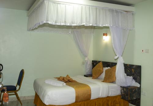 whatsapp_image_2025-06-15_at_00